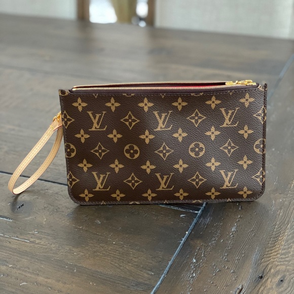 Louis Vuitton Handbags - Louis Vuitton Pouch